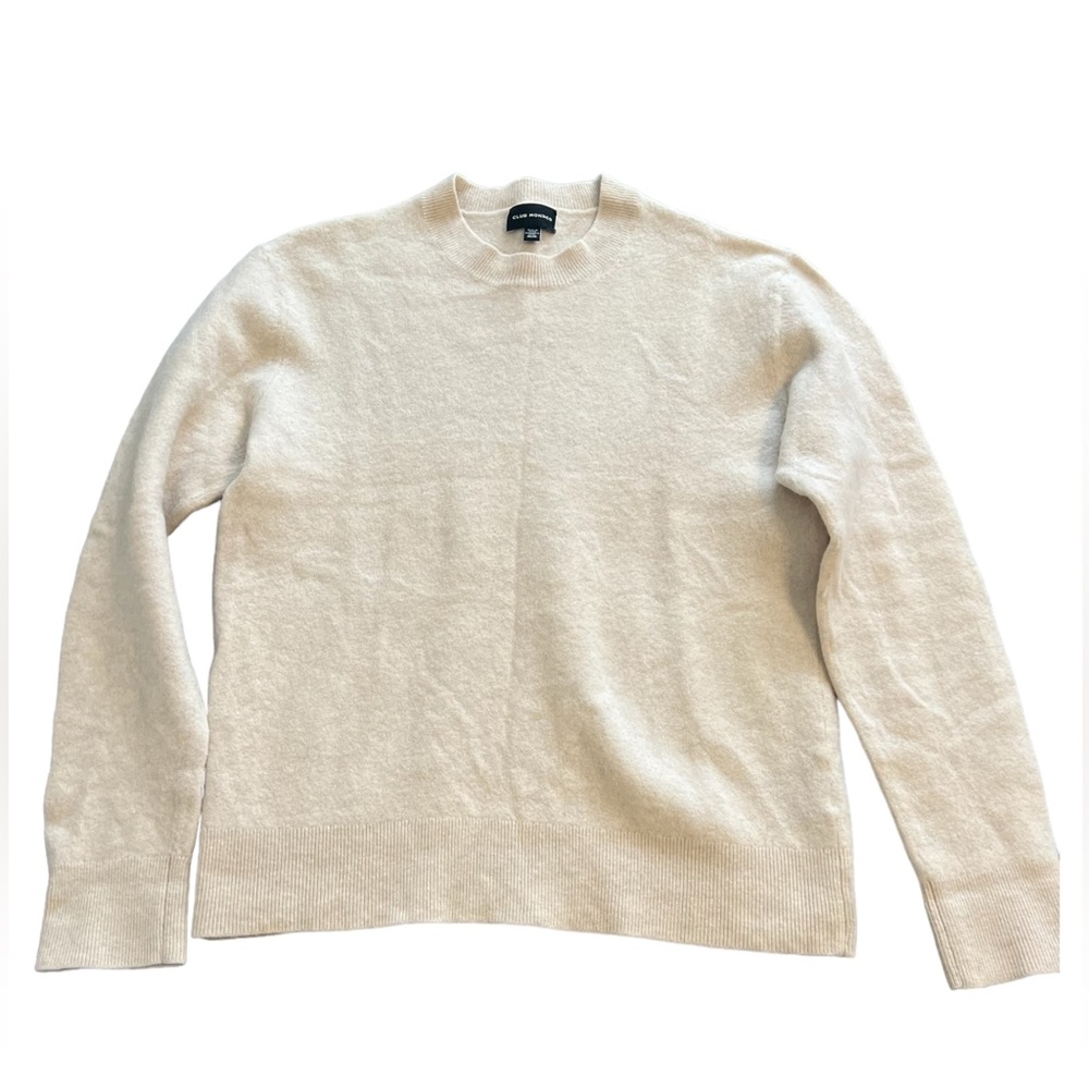 Club Monaco 100% Wool Long Sleeve Cream Sweater Size Medium (fits like a small)